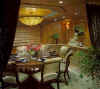 diningsalon.jpg (124252 bytes)